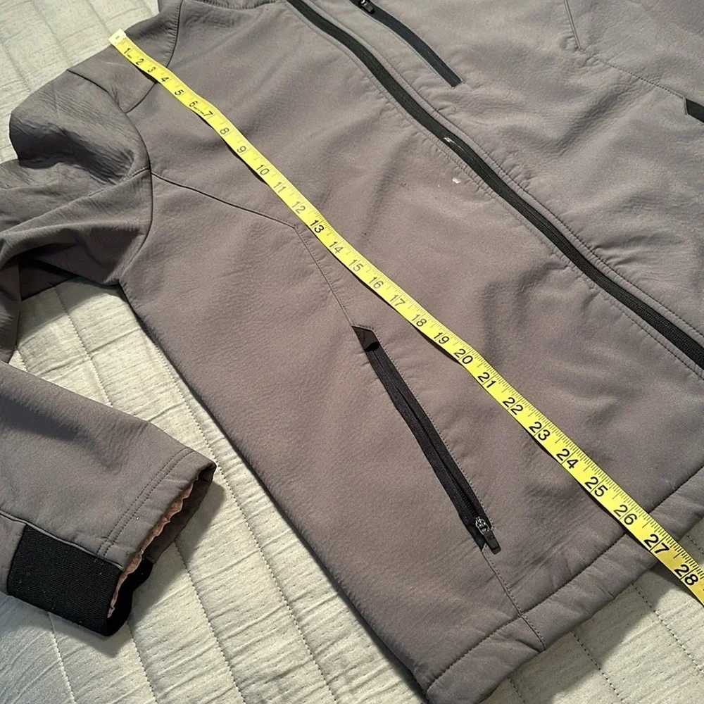 Zine zip front mid-weight coat, size large